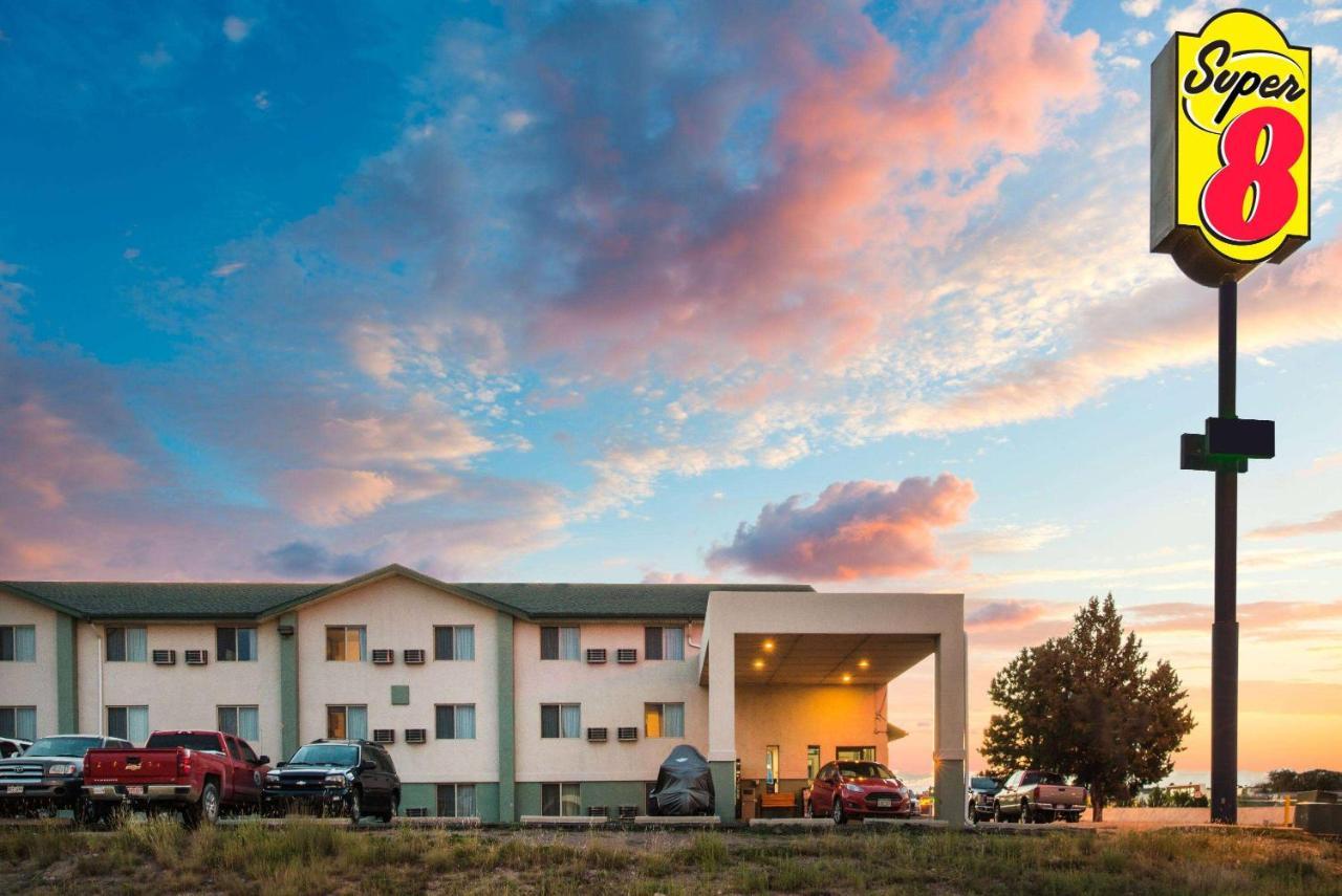 Super 8 By Wyndham Pueblo Hotel Kültér fotó