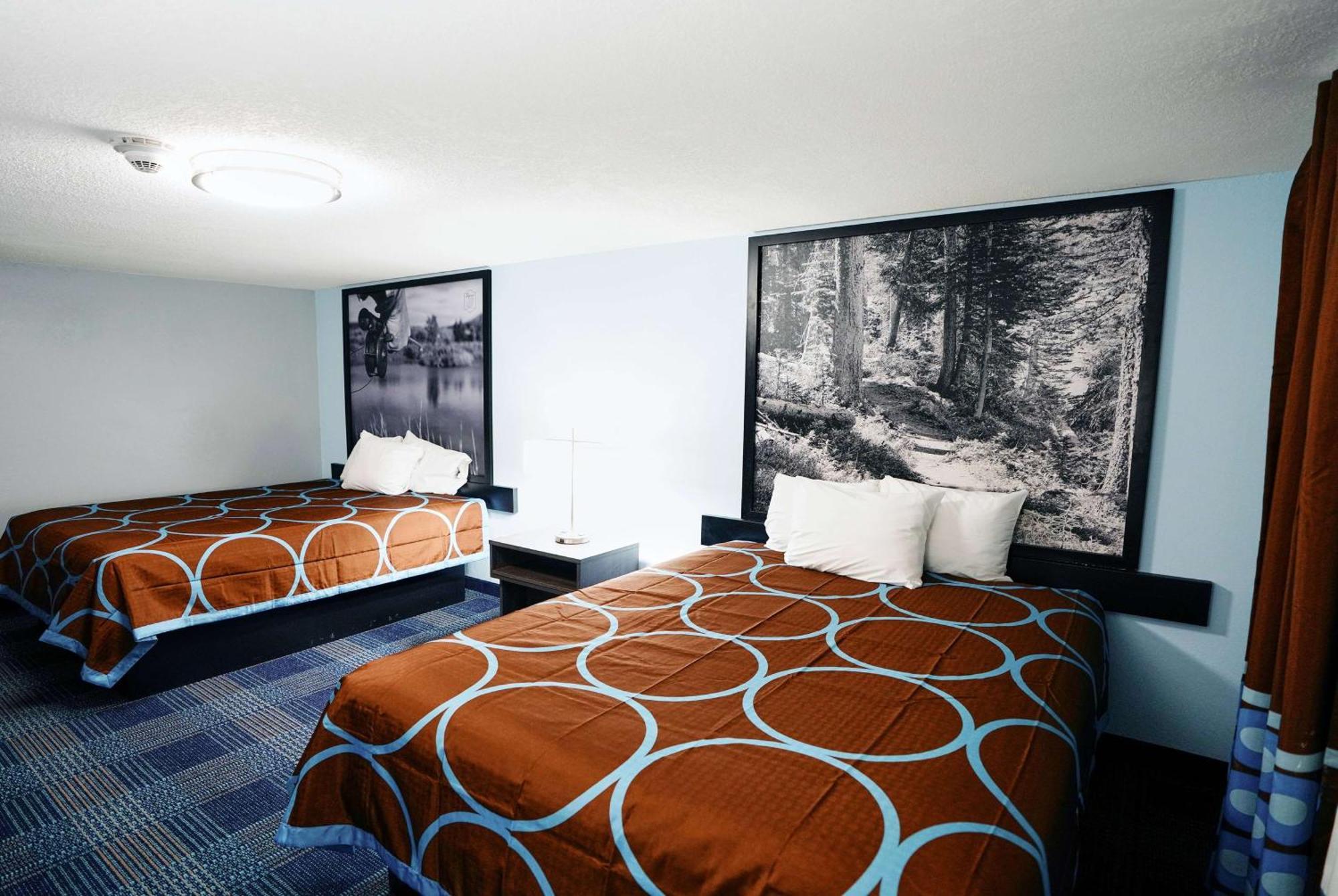 Super 8 By Wyndham Pueblo Hotel Kültér fotó