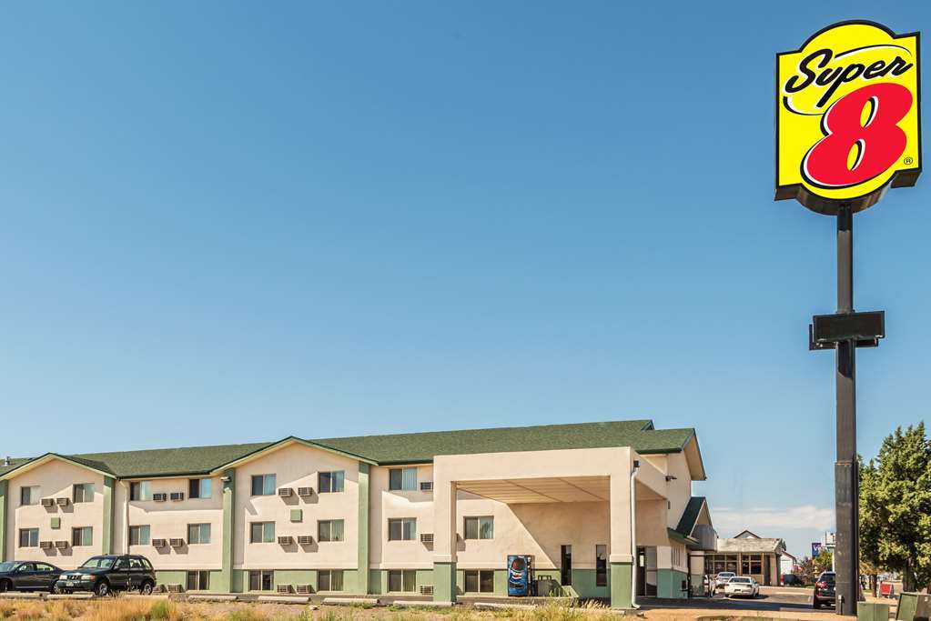 Super 8 By Wyndham Pueblo Hotel Kültér fotó