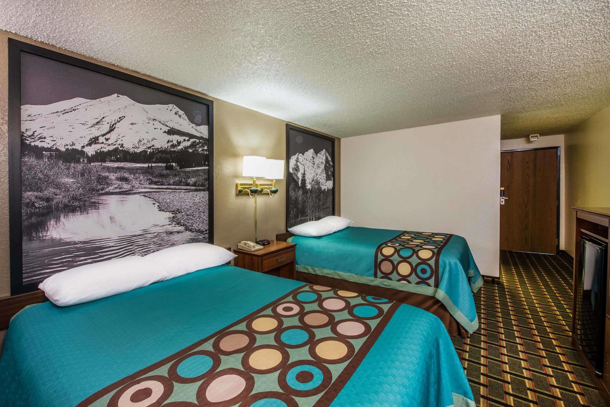 Super 8 By Wyndham Pueblo Hotel Kültér fotó
